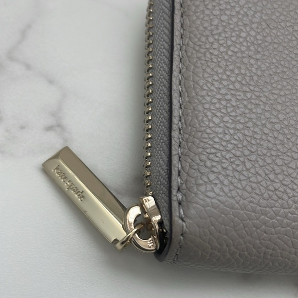 Kate Spade wallet pebbled leather zip gold hardware pockets accessory bag - Picture 3 of 15